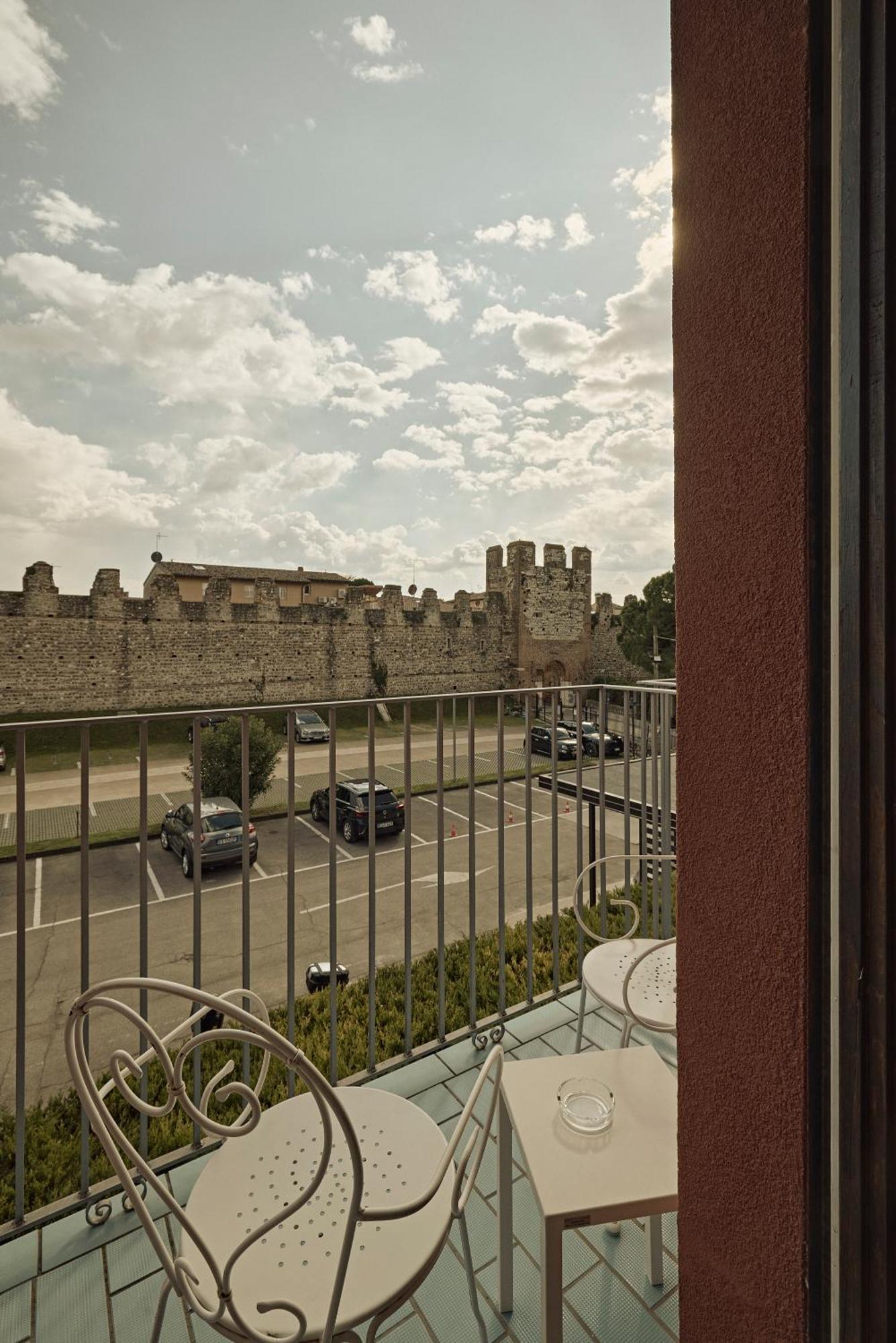 Le Mura Lazise